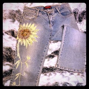 Sun’s Capri jeans with sunflower applied one leg